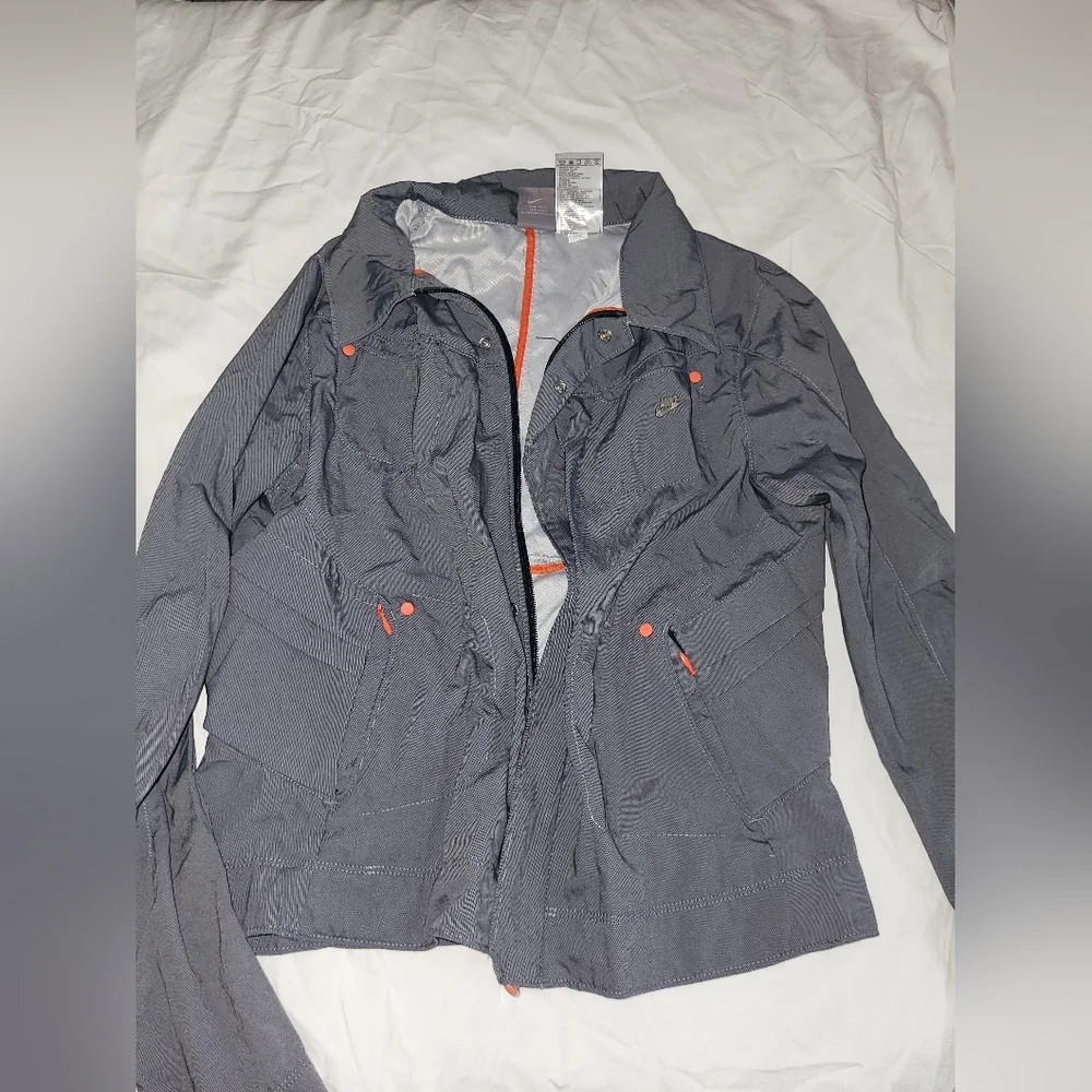 Nike Charcoal Jacket* - Picture 1 of 2
